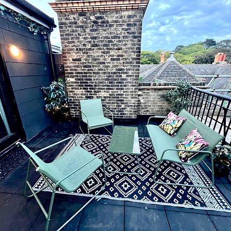 The Gallery - Town Centre - Beach 5 Minute Walk - Superfast Wifi - Outdoor Terrace - Sleeps Up To 6 - Netflix - Contractor Friendly - Short & Long Stays - Coffee Machine Bournemouth Exterior photo